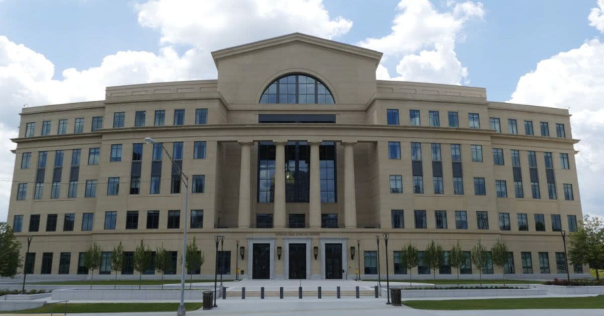 Georgia Supreme Court Race Heats Up After Judge With Notorious Sister Accused Of Silencing Watchdog Group