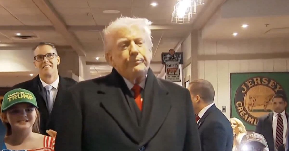 Watch: Trumps Iowa Encounter Takes An Unexpected Turn On ABC Reporter