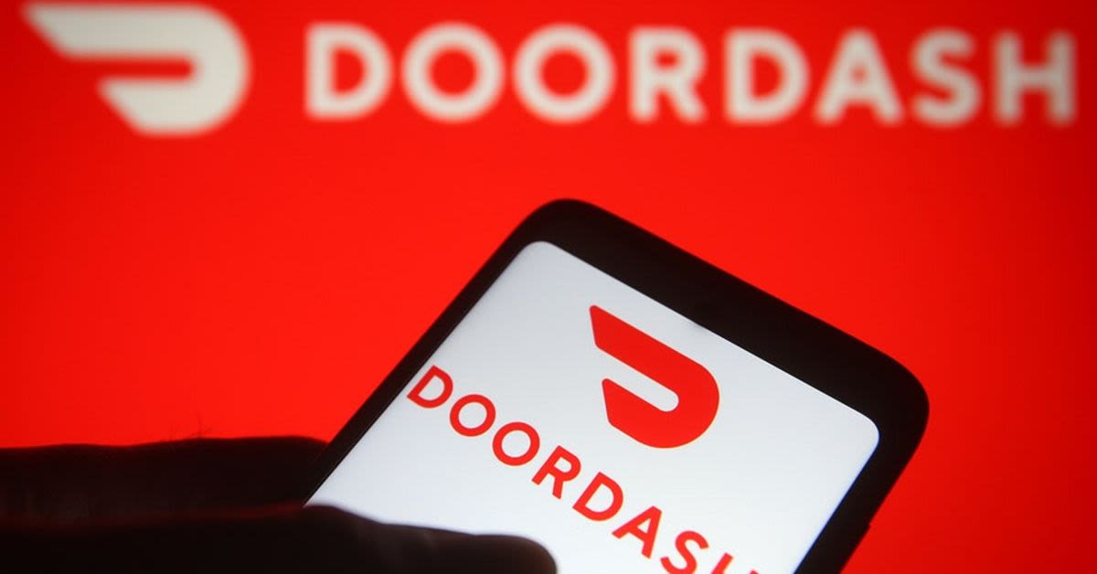 DoorDash Driver's 'I Love Communism' DHS Food Stunt Blew Up in Her Face!