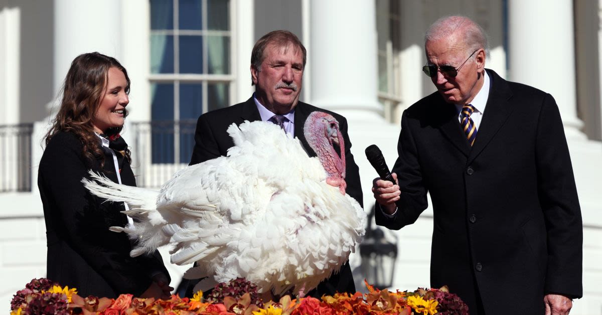 President Biden&#039;s Puzzling Pop Star Mix-Up Steals Spotlight At Annual Turkey Pardon Event