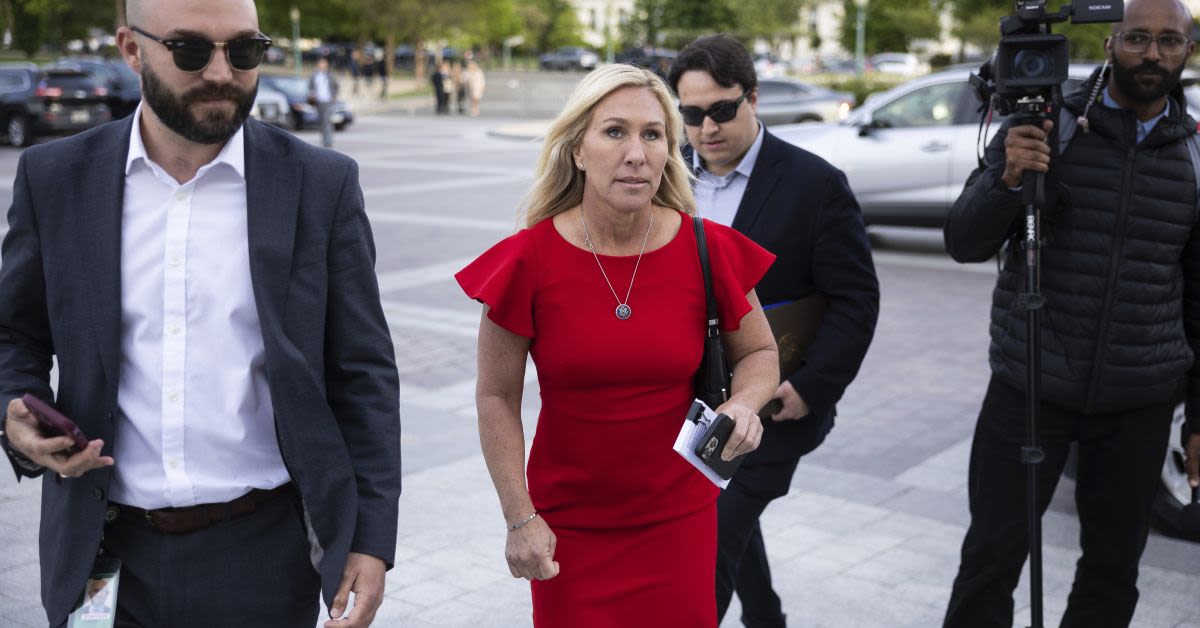 Longtime Federal Worker Used Taxpayer-Funded Desk To Threaten Marjorie Taylor Greenes Life For 15 Months