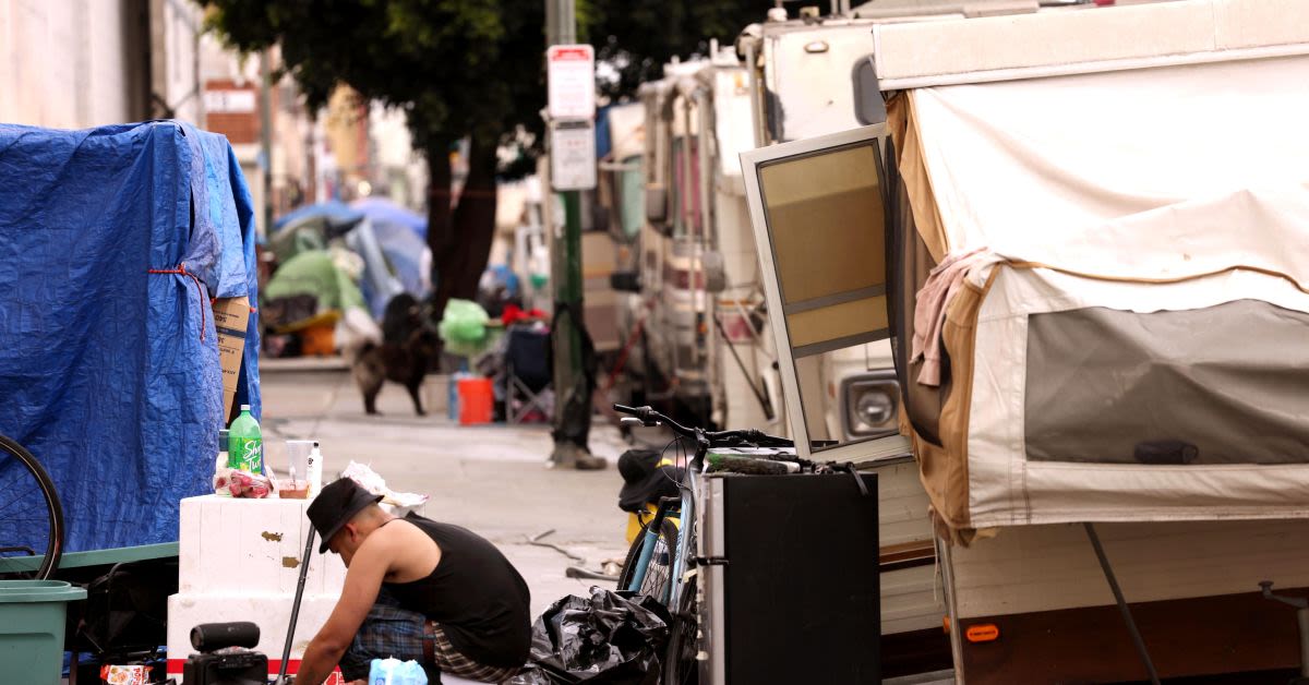 Steve Hilton Exposes The NGO Lawsuit Blocking LAPD From Cleaning Up Skid Row