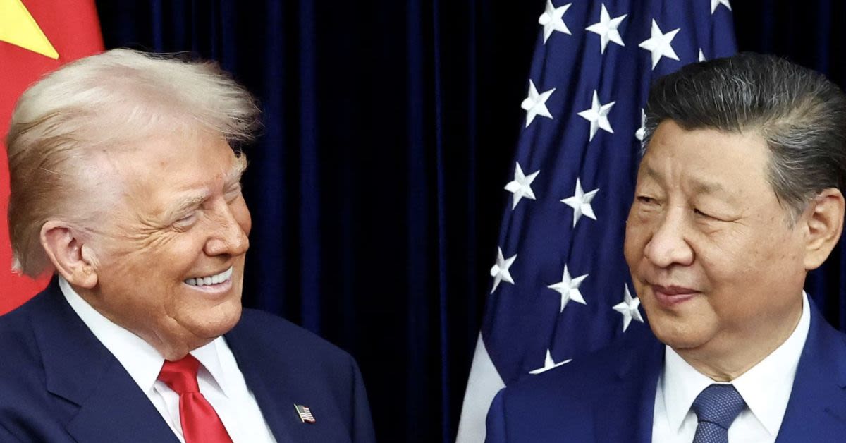 Deals Deals Deals! Trump Leaves Asia Tour Smiling From Ear To Ear