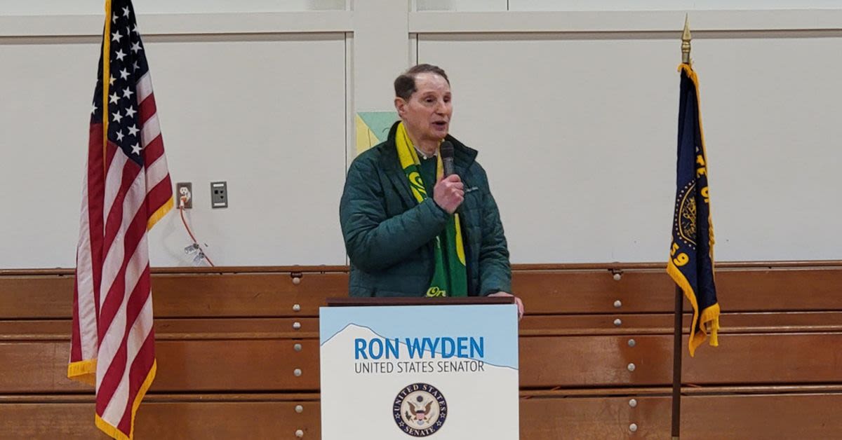 Sen. Ron Wyden Hails Wonderful Patriots In Chicken Suits And Frog Costumes At Anti-Trump Rally