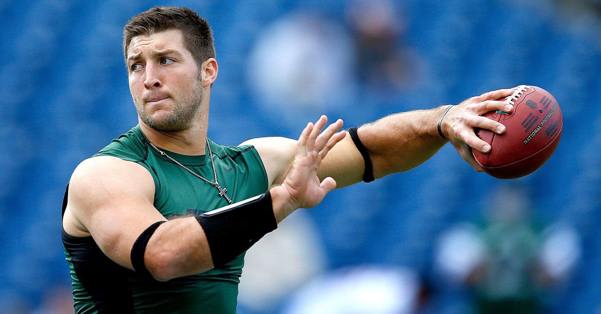 As Faith Revival Spreads, Tim Tebow Drops A Childrens Book About The Cross