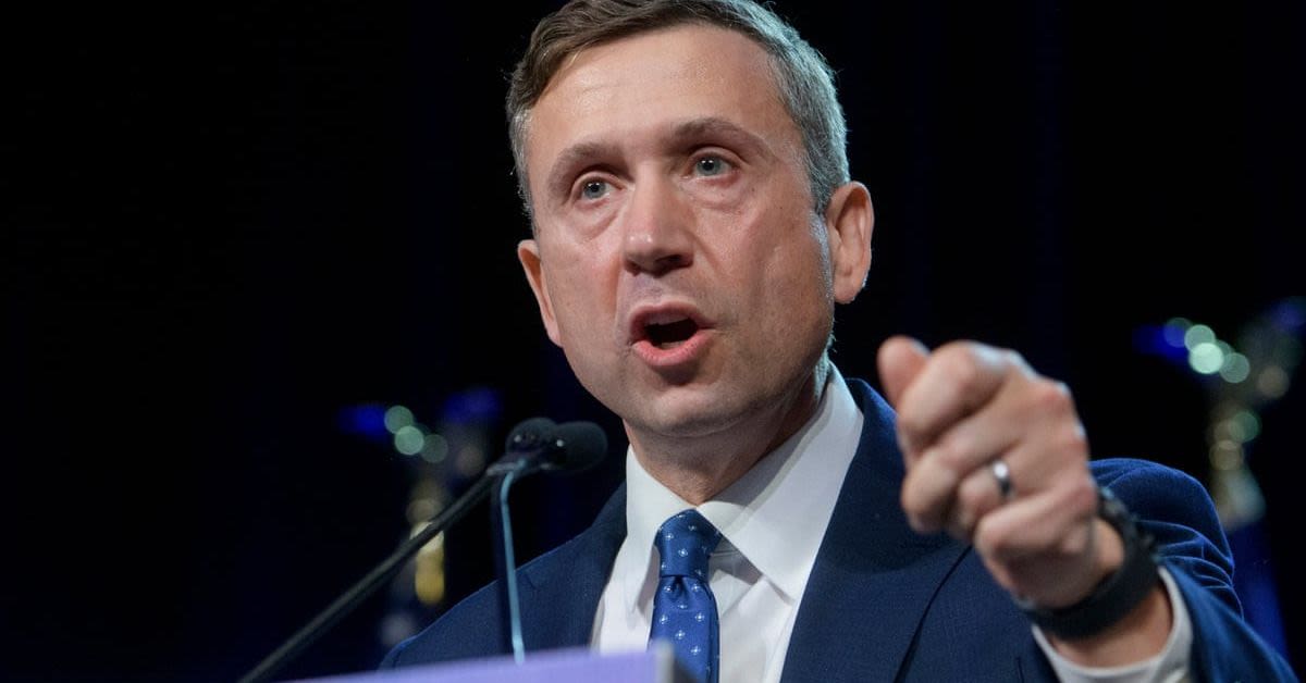 DNC Meltdown Exposes Ken Martin's Chaos As Democrats Go Broke Before Midterms