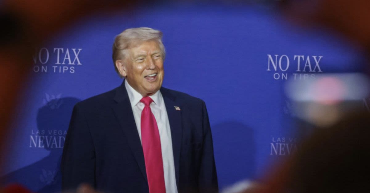 Aging News Legends Plot Stunning Onstage Showdown With Trump At White House Press Dinner