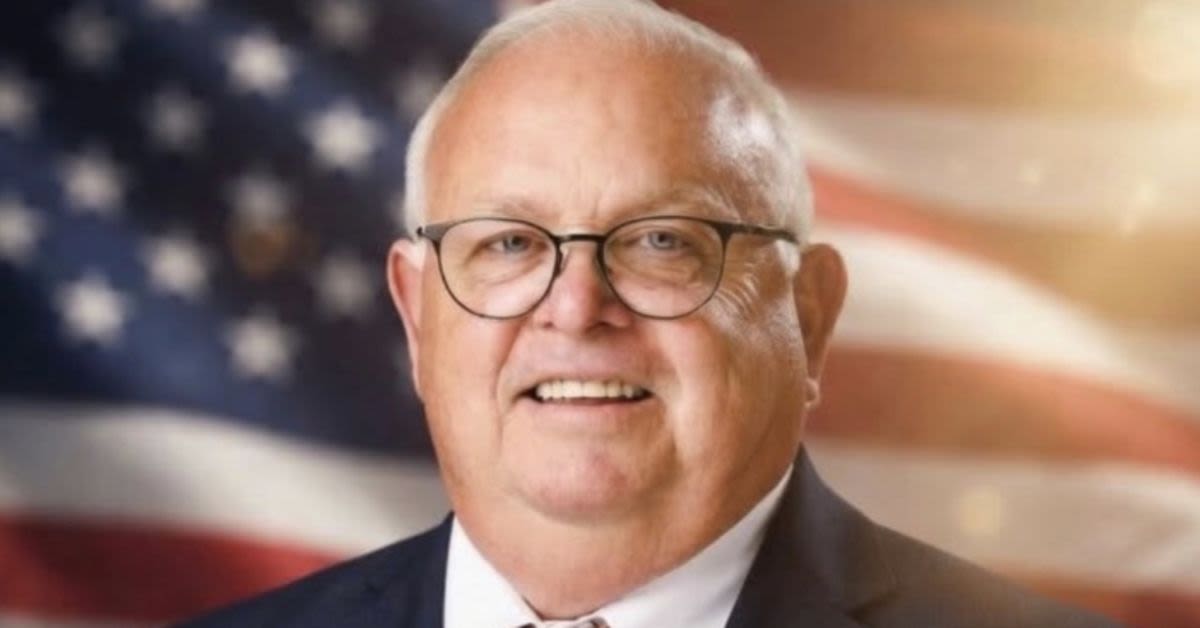 Oklahoma High School Principal Honored As Prom King After Heroic Act Against Armed Intruder