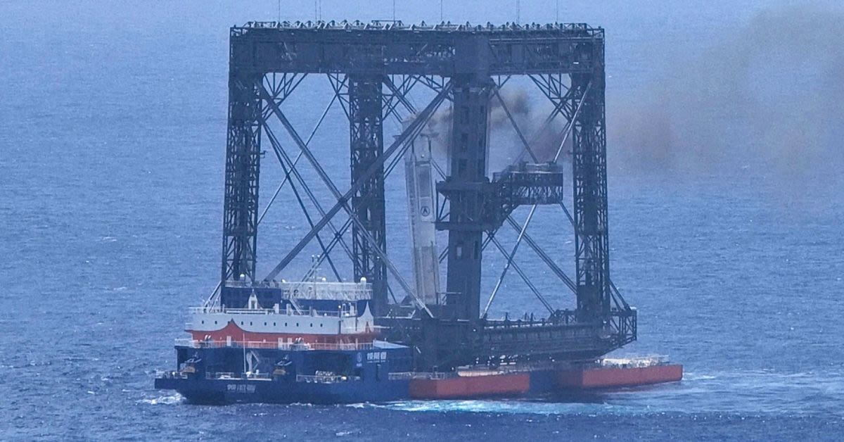 China Copies SpaceX With First Recovered Booster As Beijing Chases U.S. Edge