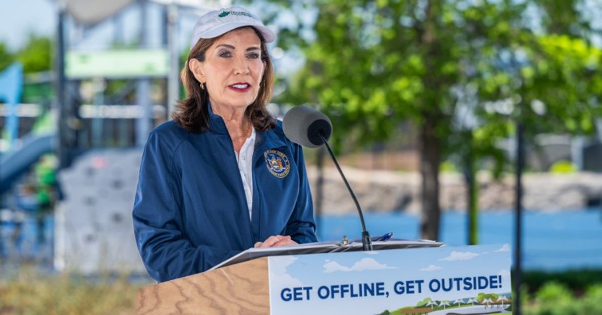 Kathy Hochul Just Invented A Fake Knicks Championship To Dunk On TrumpAnd It Backfired Spectacularly