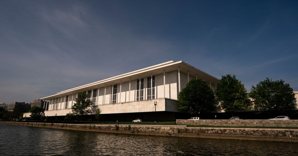 Appeals Court Deals New Blow To Trumps Kennedy Center Rescue