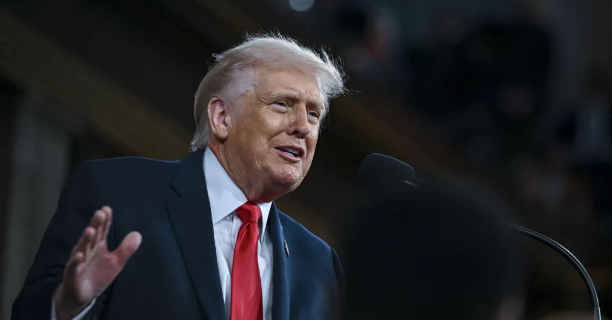 Retired Professor's Insane 'Shooting Trump' Threat Sparks Secret Service Investigation