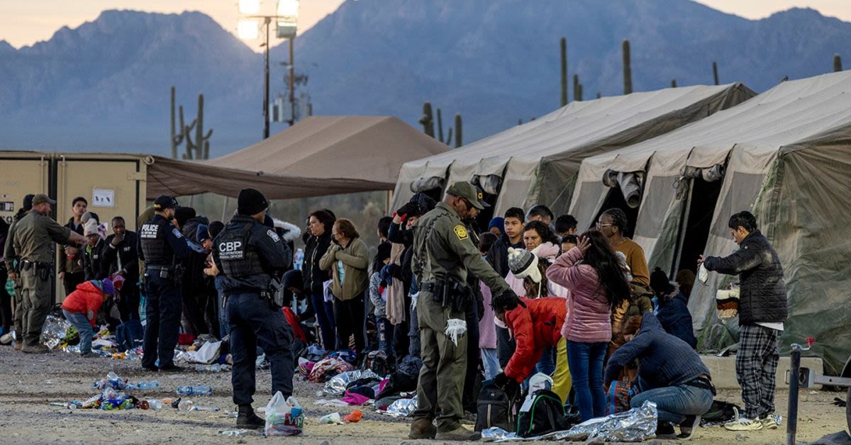 Fox News Interviews Migrants In Arizona Tent Camp, Get The Details Here!