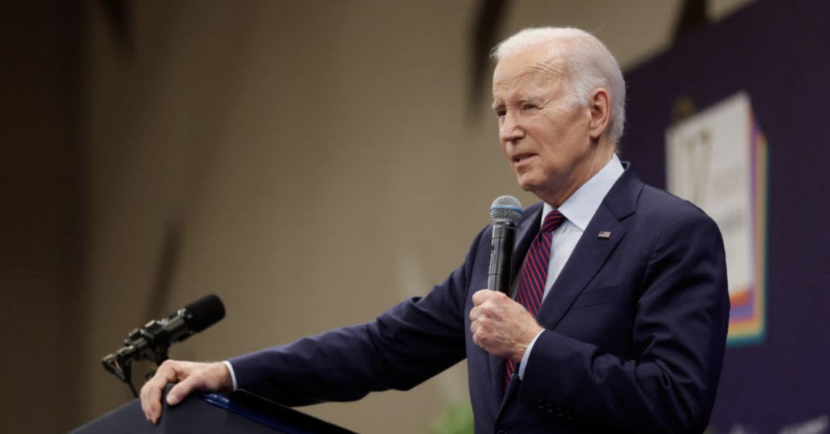 Biden Campaign&#039;s &#039;Guide&#039; Sparks Debate: Tips On Thanksgiving Conversations With &quot;MAGA&quot; Relatives