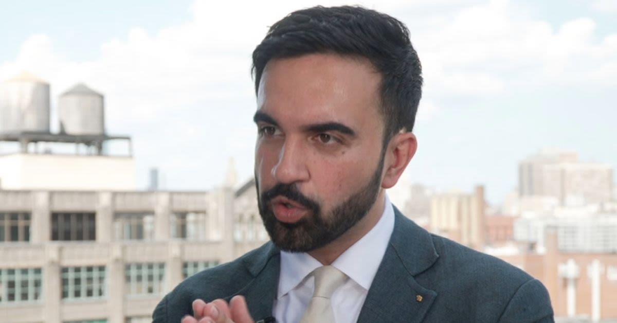 Internal Tensions Grow As Some Democrats Worry About Mamdanis Potential Mayoral Win