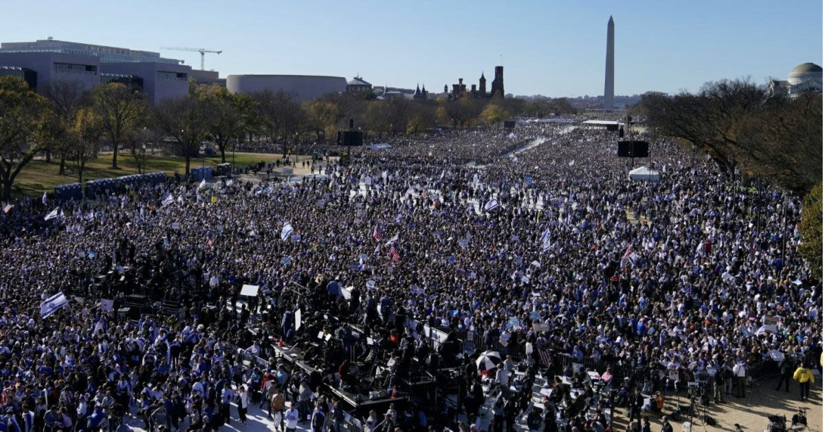 Almost 300,000 People Gather On DC&#039;s National Mall For The Largest Pro-Israel Event In History